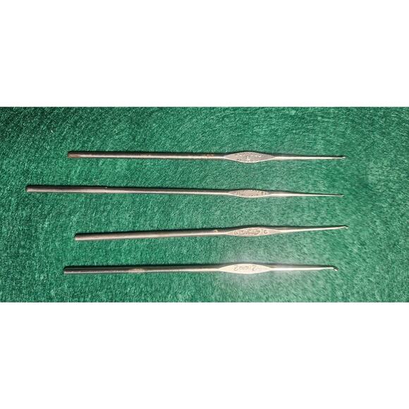 Vintage 5" Steel crochet/tatting hooks for lace and small work bone sewing awl - Picture 3 of 10